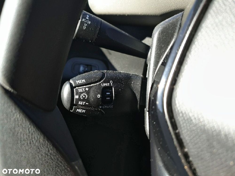 Peugeot Rifter 1.5 BlueHDI Allure S&S - 18