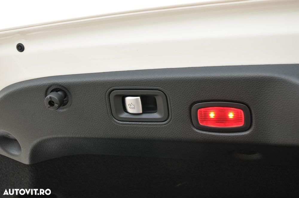 Mercedes-Benz CLS 400 d 4MATIC 9G-TRONIC AMG Line - 40