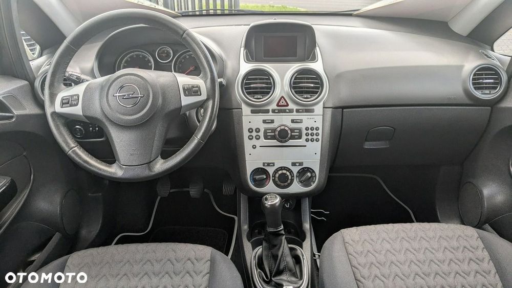 Opel Corsa - 24