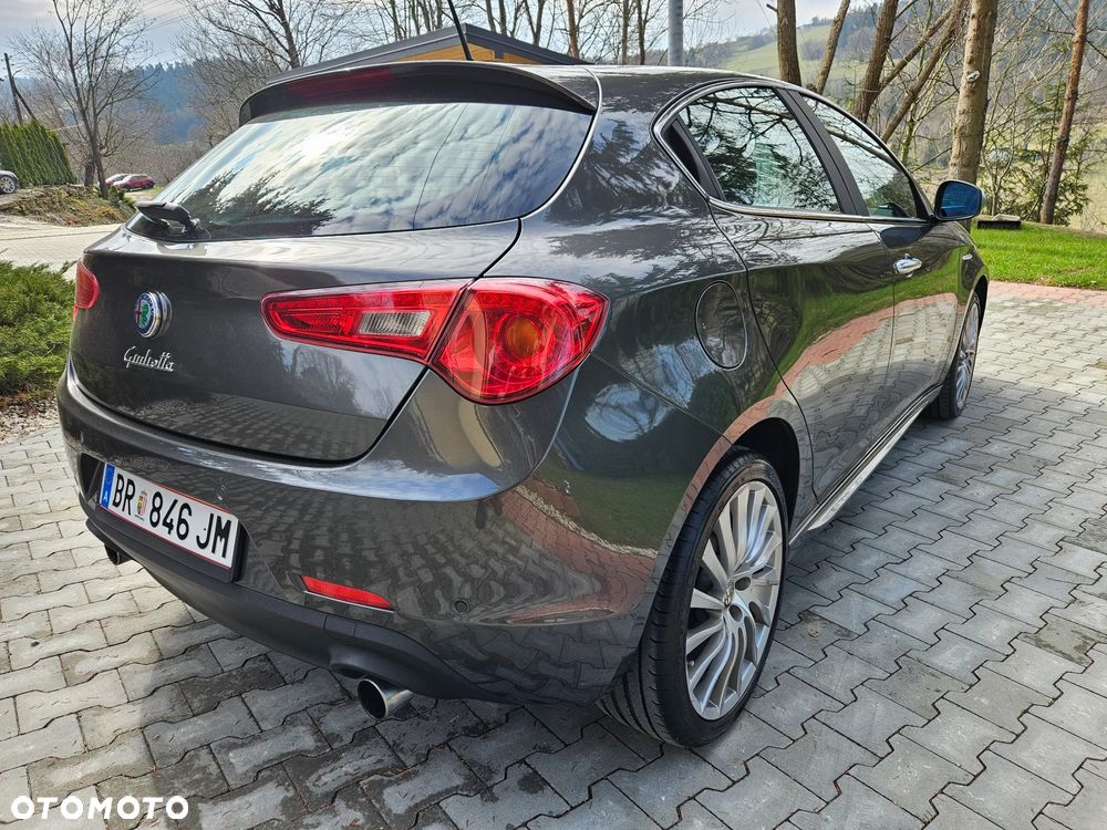 Alfa Romeo Giulietta - 4