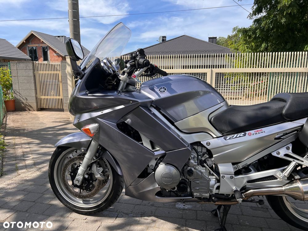 Yamaha FJR - 7