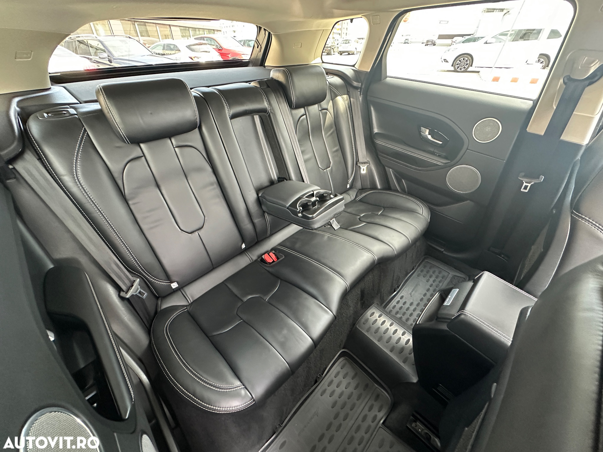Land Rover Range Rover Evoque - 10