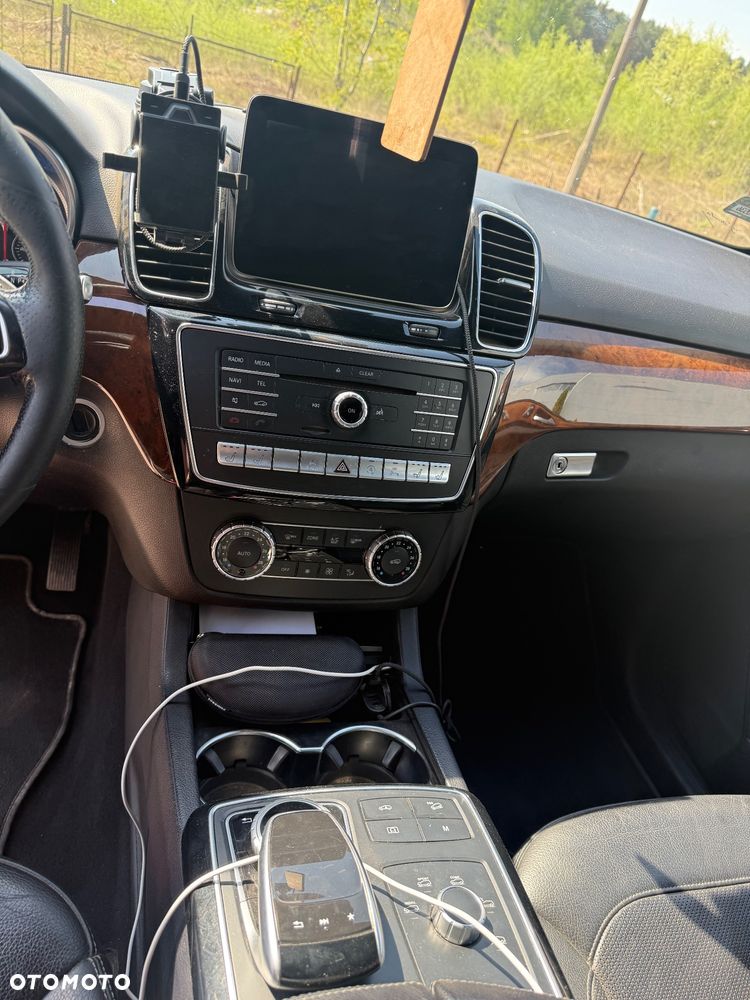 Mercedes-Benz GLE 350 d 4-Matic - 16