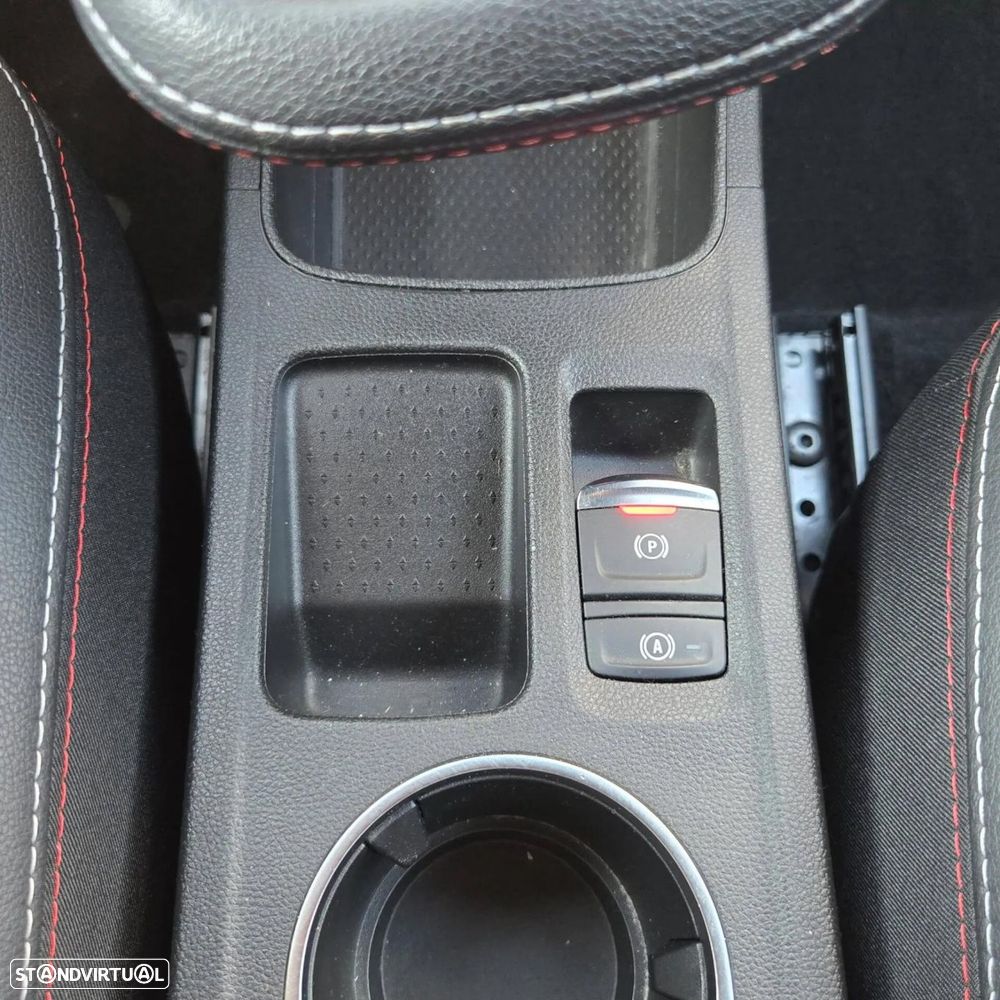 Renault Captur 1.6 E-Tech RS Line - 25