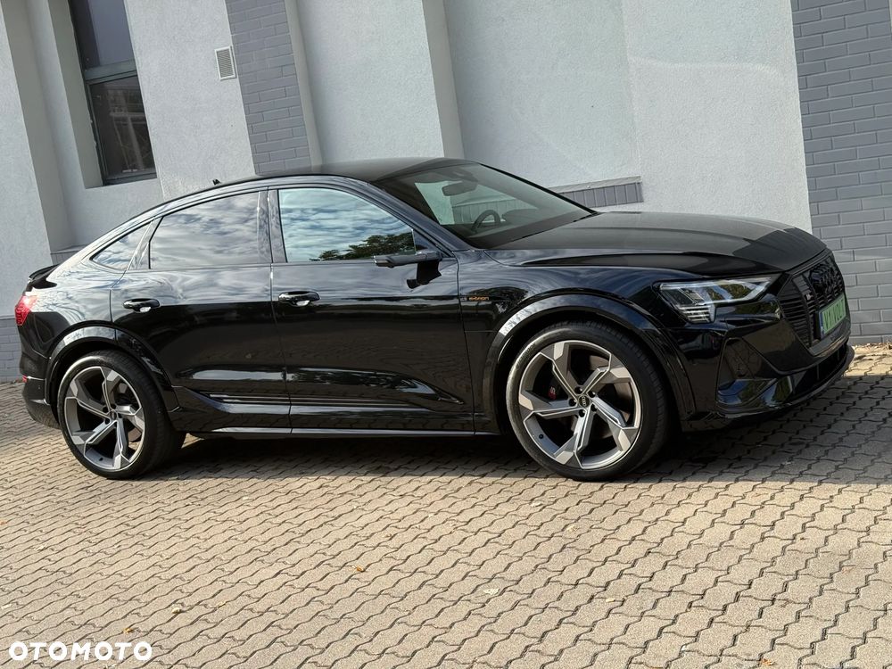 Audi e-tron S quattro - 26