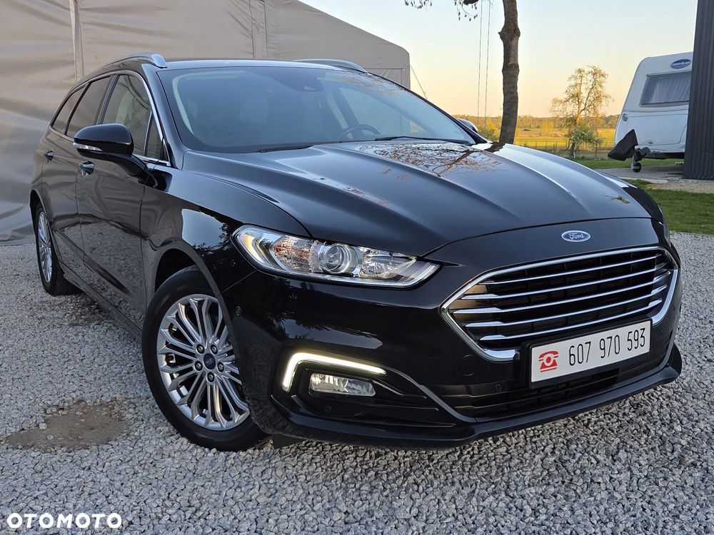 Ford Mondeo 2.0 Hybrid Titanium - 31