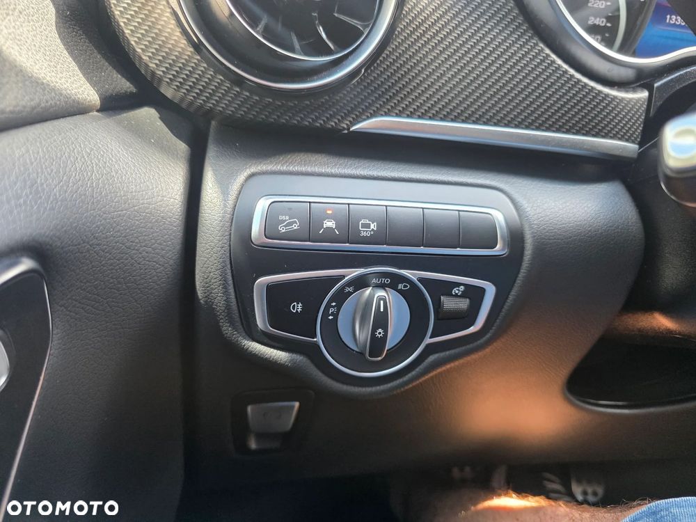 Mercedes-Benz Klasa V 300 d 4-Matic Avantgarde 9G-Tronic (d³ugi) - 14