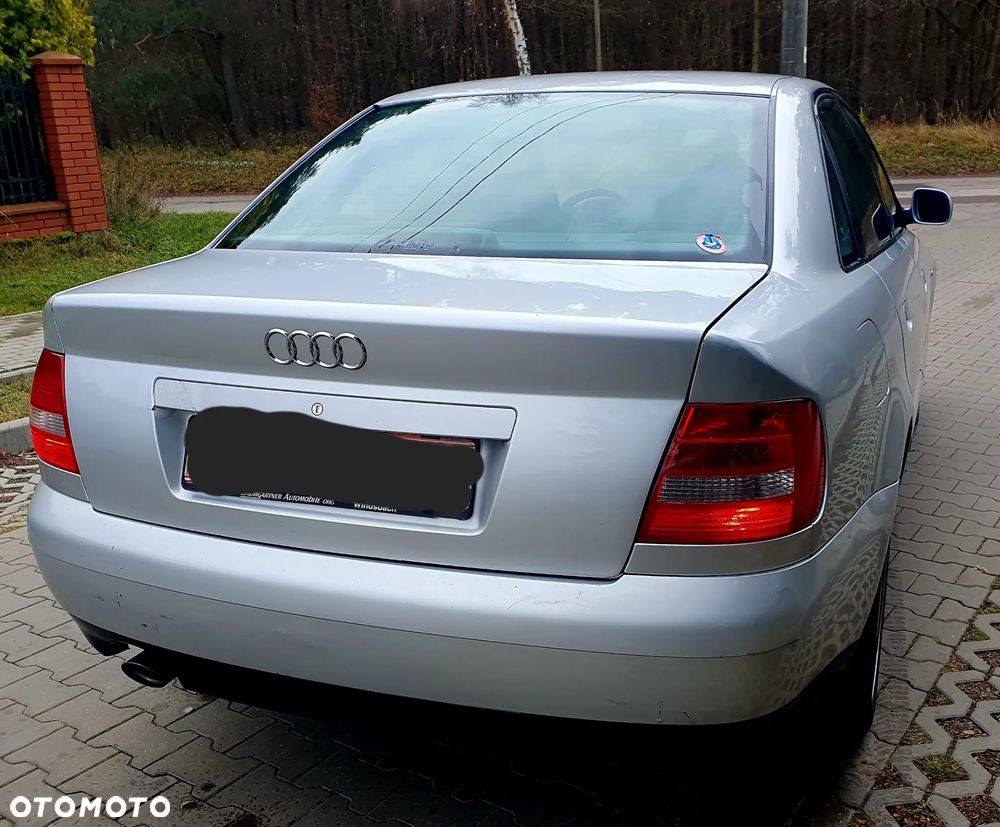 Audi A4 Limousine - 20