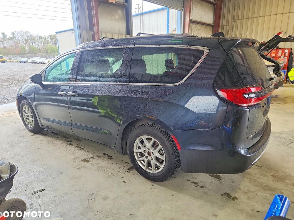 Chrysler Pacifica - 3