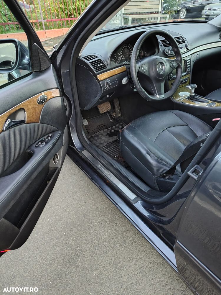 Mercedes-Benz E - 8