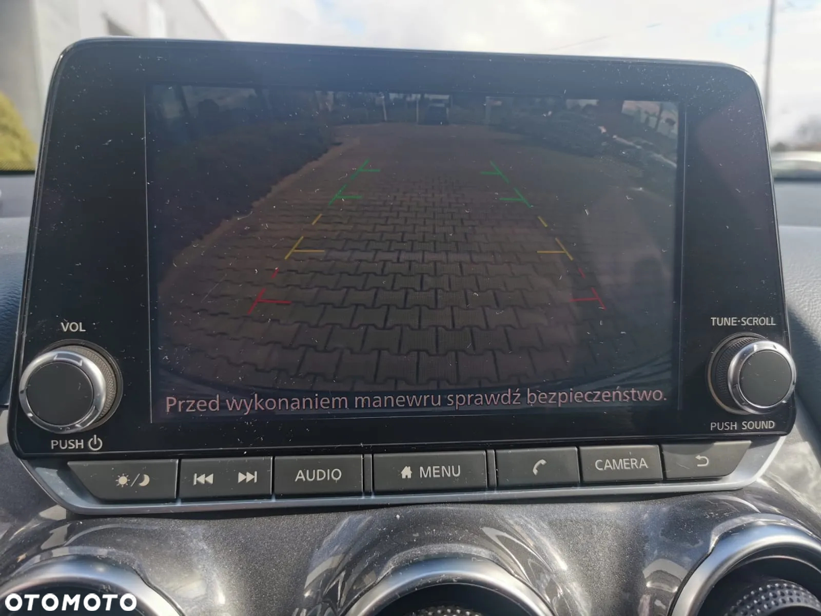 Nissan Juke 1.0 DIG-T N-Connecta DCT - 12