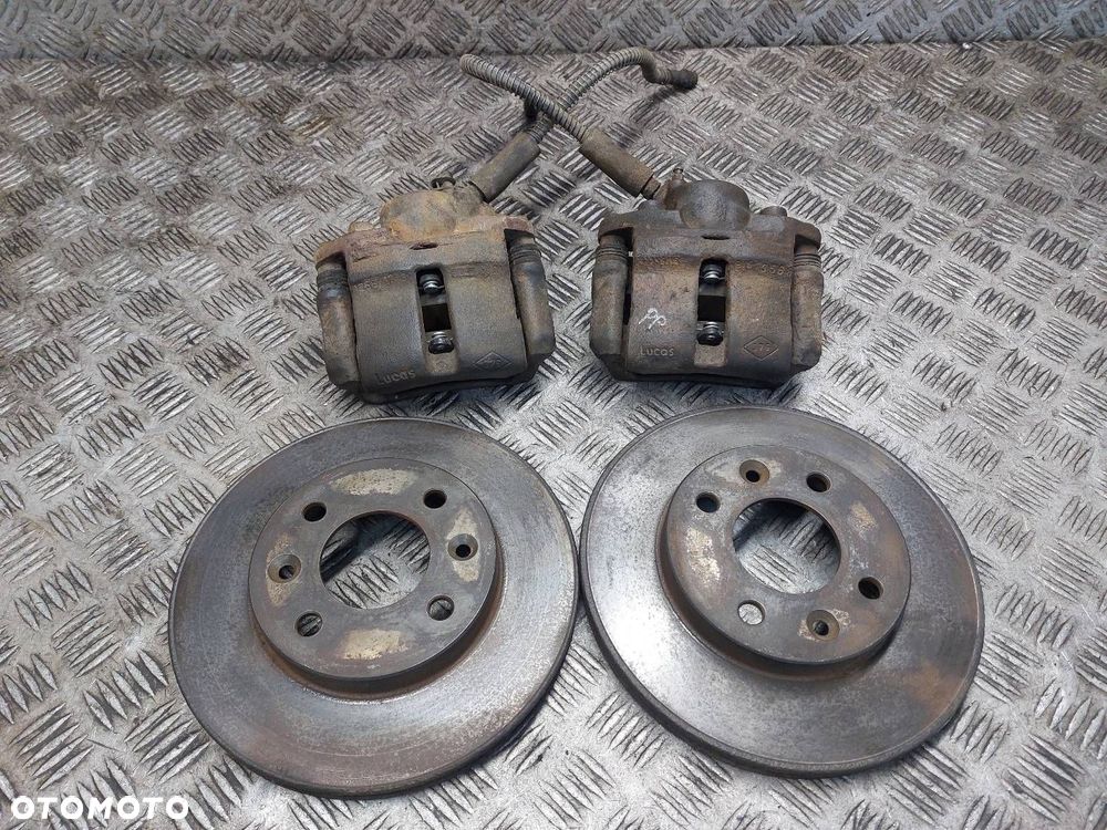 TARCZE HAMULCOWE PRZÓD + KLOCKI + ZACISKI RENAULT CLIO II 1.4 8V - 1