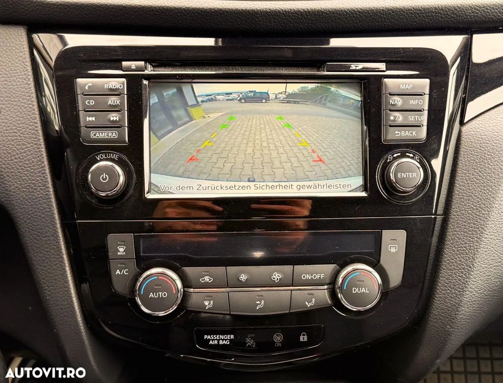 Nissan Qashqai 1.6 DCI N-Connecta - 7