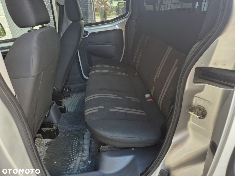 Fiat Fiorino Kombi 1.3 MJ Adventure - 13