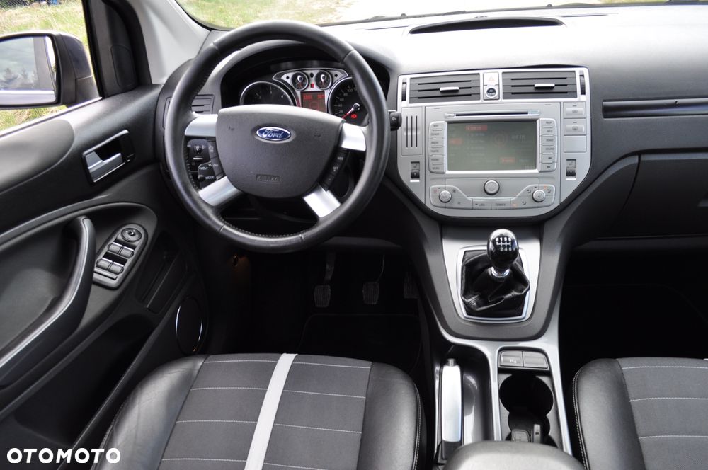 Ford Kuga 2.0 TDCi 4x4 Titanium - 15