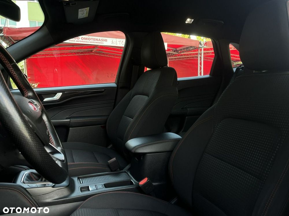 Ford Kuga 1.5 EcoBoost ST-LINE - 17