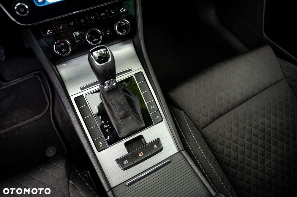 Skoda Superb 2.0 TDI SCR Style DSG - 16