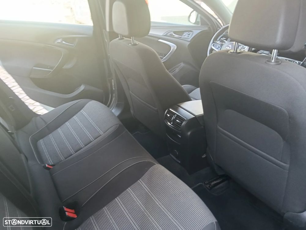 Opel Insignia Sports Tourer 2.0 CDTi Executive S/S - 13