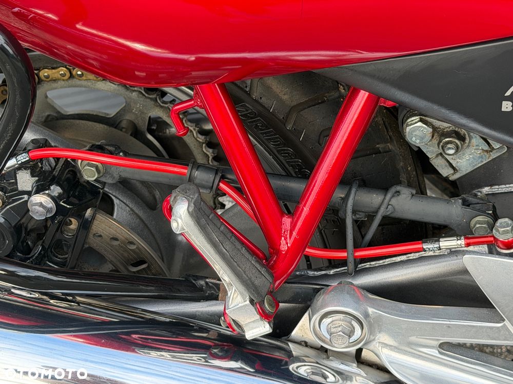 Yamaha XJ - 6
