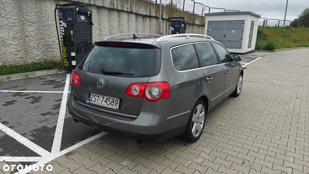 Volkswagen Passat 3.2 V6 FSI 4Mot Sportline DSG - 7