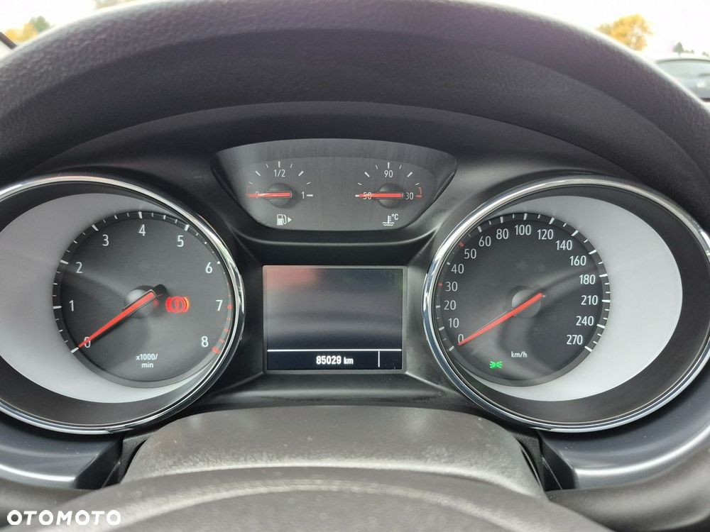 Opel Astra - 35
