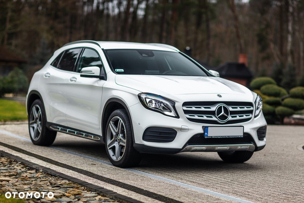 Mercedes-Benz GLA 220 4-Matic AMG Line