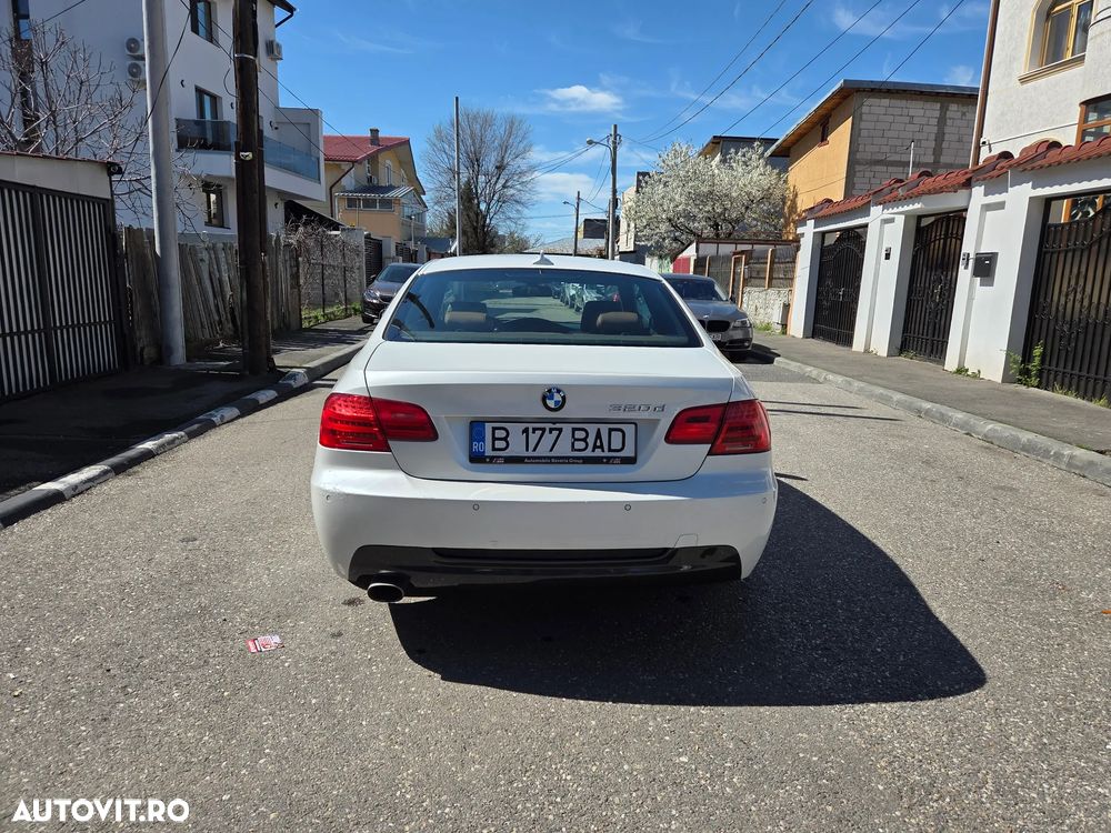BMW Seria 3 320d - 8