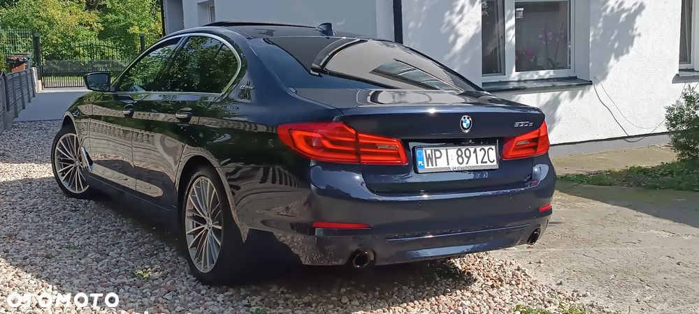 BMW Seria 5 530e iPerformance Luxury Line - 4