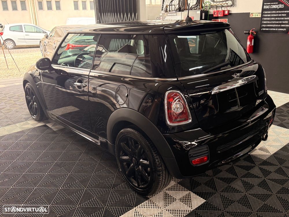 MINI 3 Portas - 4