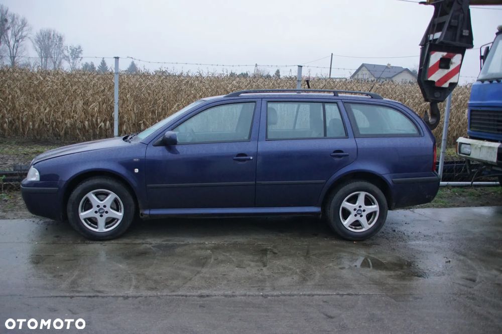 Auto na części - Skoda Octavia I Lift 1.9 TDI 110 KM ASV EGS LF5U 2001R Silnik Skrzynia Drzwi Maska Klapa Zderzak Błotnik Lampa Lusterko Klamka Deska Kokpit Sterownik Moduł Czujnik Licznik Panel - 6