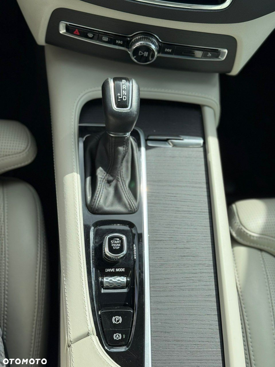 Volvo XC 90 T6 AWD Inscription 7os - 37