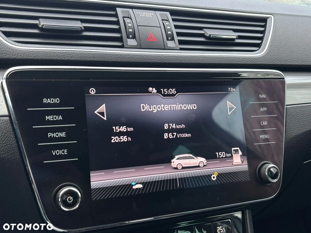 Skoda Superb 2.0 TDI SCR Style DSG - 35