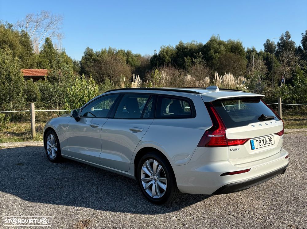 Volvo V60 2.0 D3 Momentum - 6