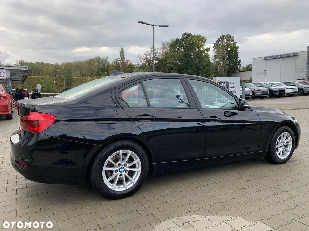 BMW Seria 3 318i Advantage - 5