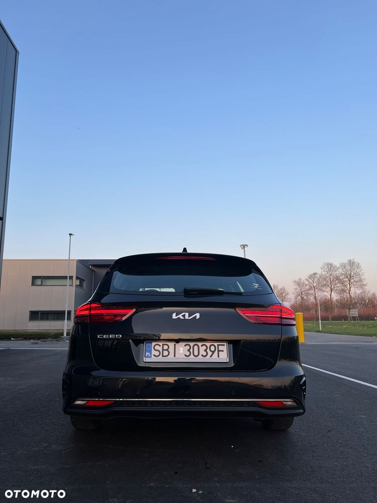Kia Ceed 1.6 CRDi mHEV M - 7