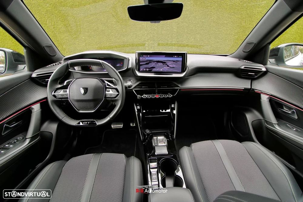 Peugeot 2008 1.2 PureTech GT EAT8 - 22