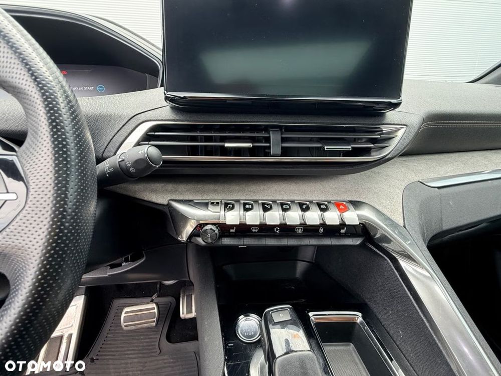 Peugeot 3008 1.6 PureTech HYbrid4 GT S&S EAT8 - 12