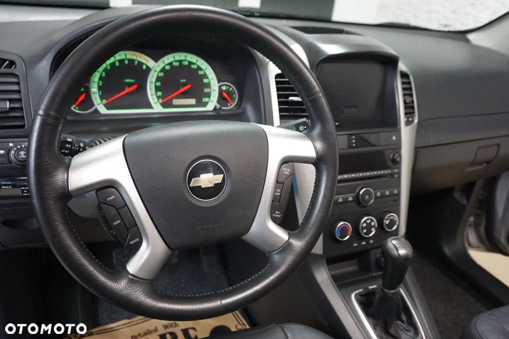 Chevrolet Captiva 2.4 2WD 5 Sitzer LS - 23
