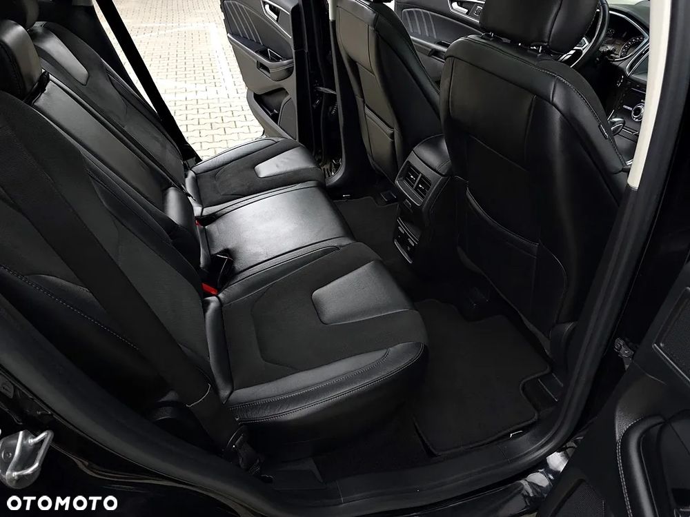 Ford Edge 2.0 TDCi Bi-Turbo 4x4 Sport - 34