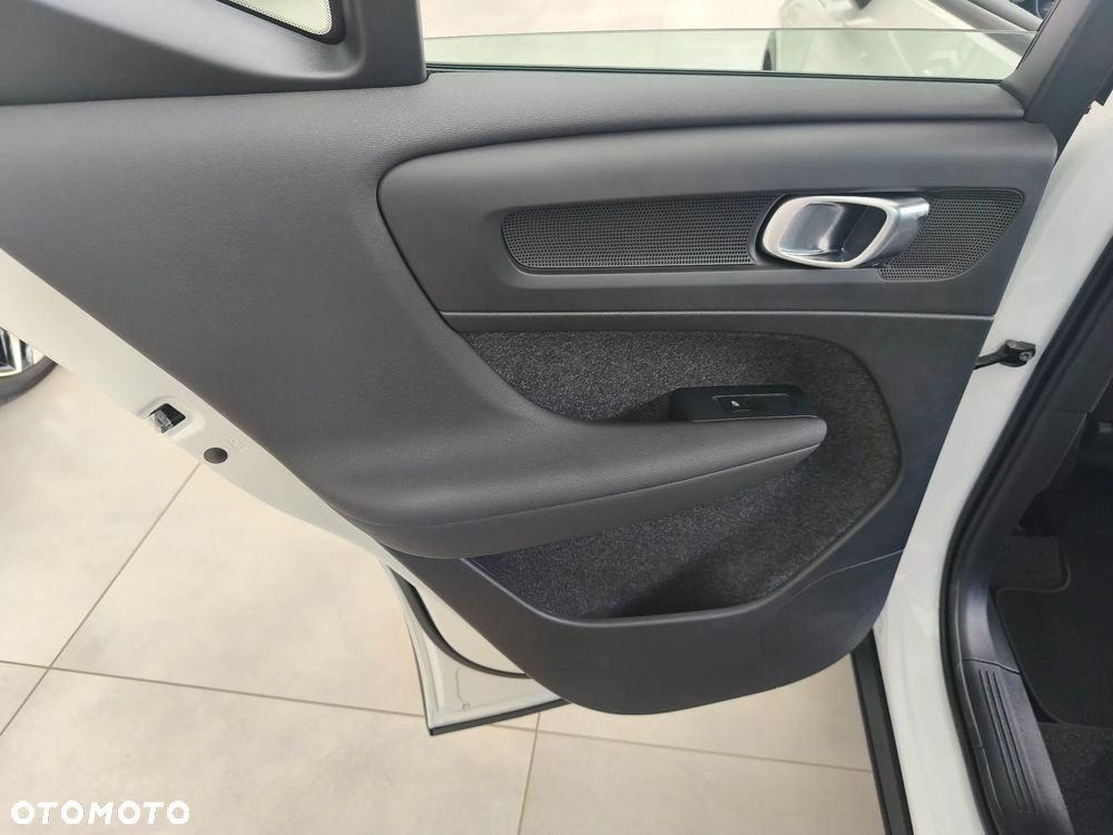 Volvo XC 40 B3 Core - 10