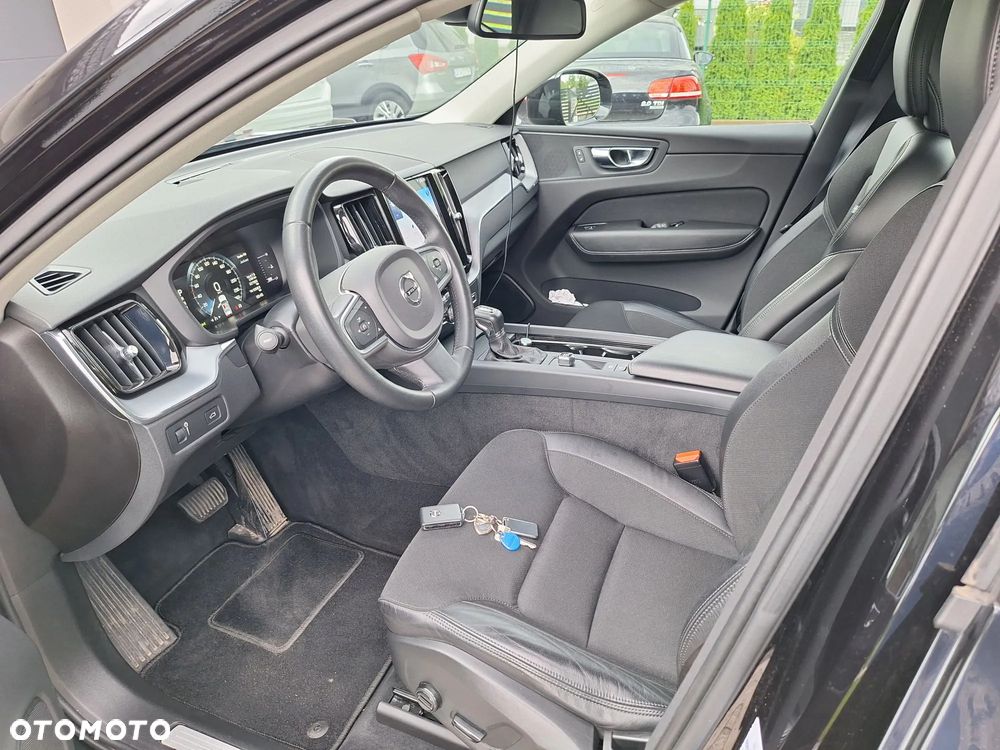 Volvo XC 60 D4 AWD Geartronic Momentum - 11