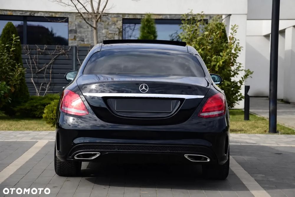Mercedes-Benz Klasa C 300 9G-TRONIC - 8