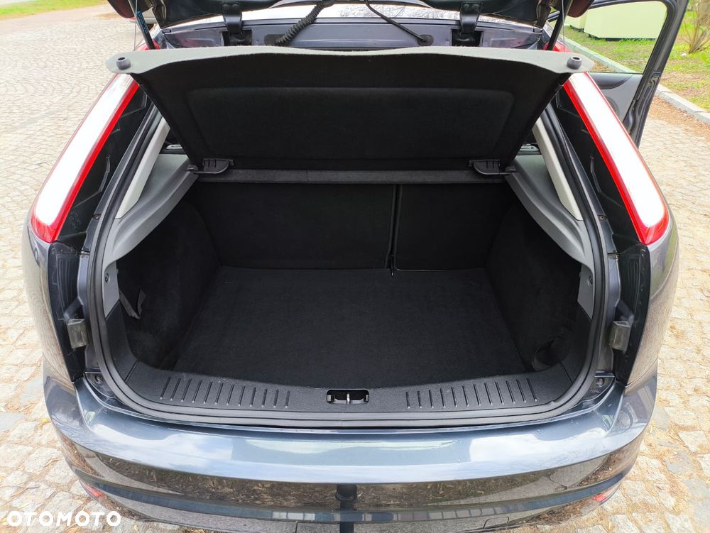 Ford Focus 1.6 Gold X - 12