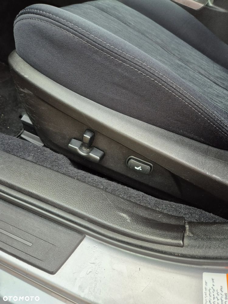 Subaru Legacy 2.0R Comfort - 25