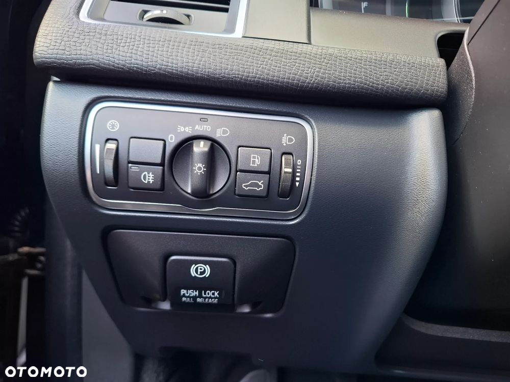 Volvo XC 60 D3 Momentum - 22
