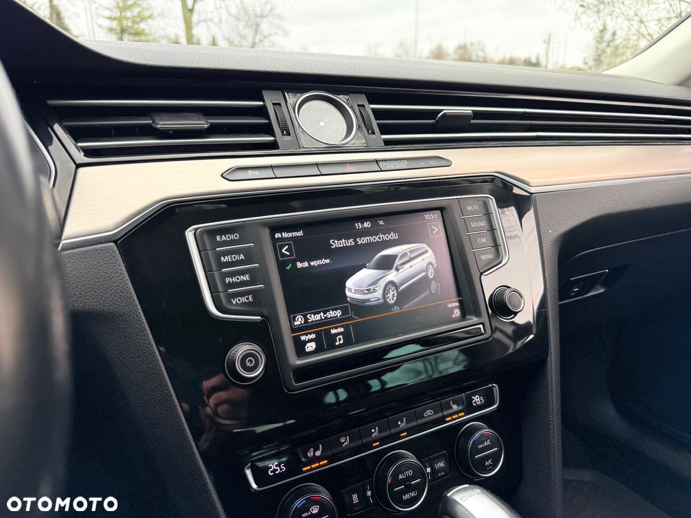 Volkswagen Passat Variant 2.0 TDI SCR 4Motion DSG Highline - 7