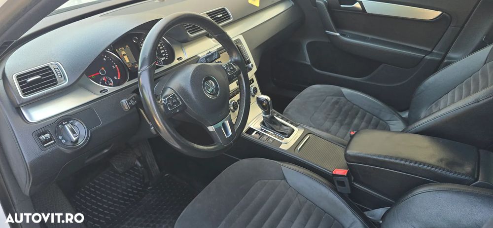 Volkswagen Passat 2.0 TDI 4Motion DSG BlueMotion Tech R-Line - 16