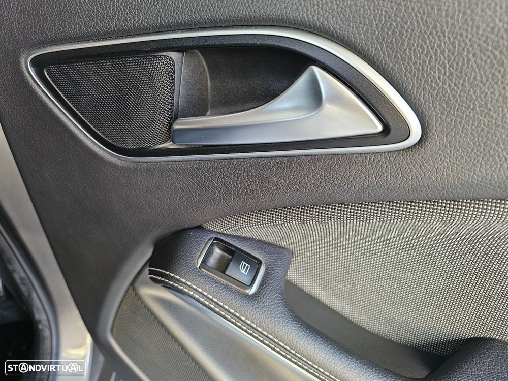 Mercedes-Benz A 180 CDi BE Urban - 11