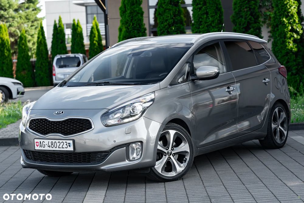 Kia Carens 1.7 CRDi 136 Dream Team Edition - 6