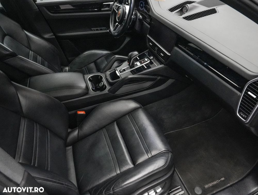 Porsche Cayenne Tiptronic S Platinum Edition - 13